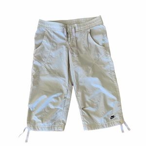 Nike Lightweight Beige Capri Pants